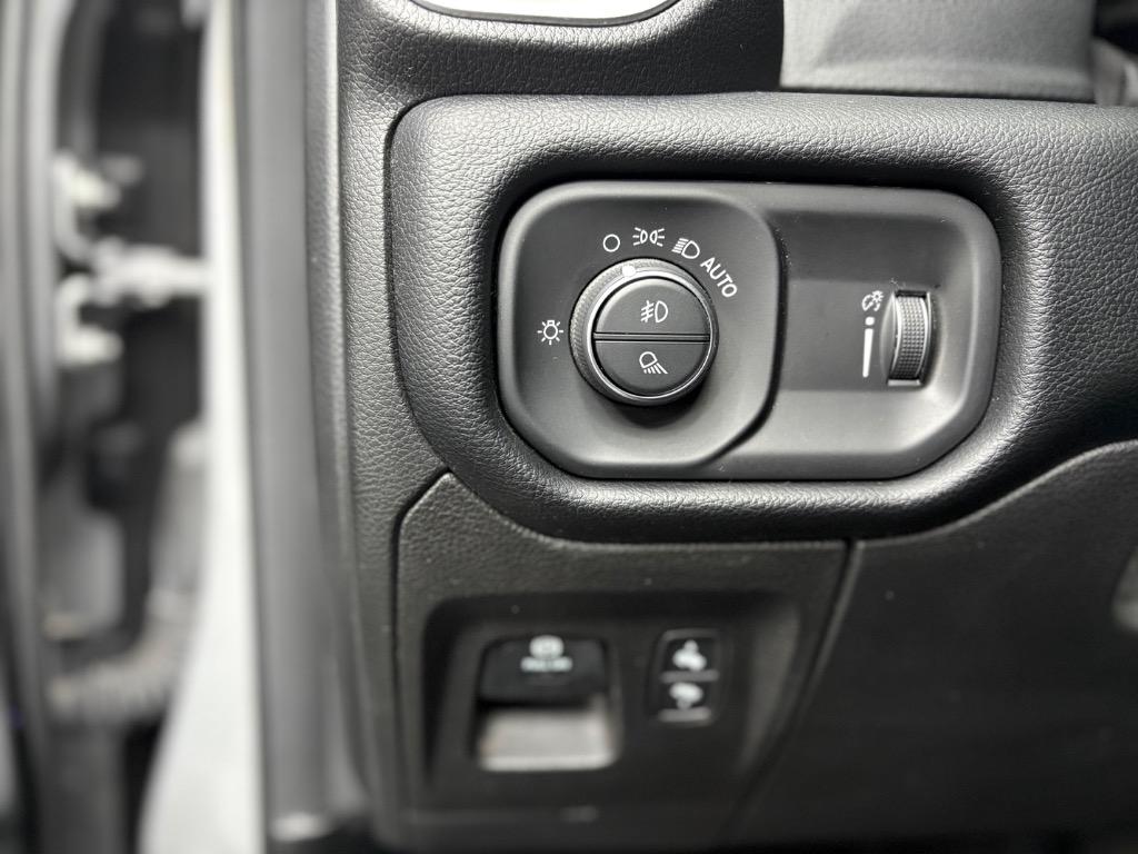2021 Ram 1500 - $31,995