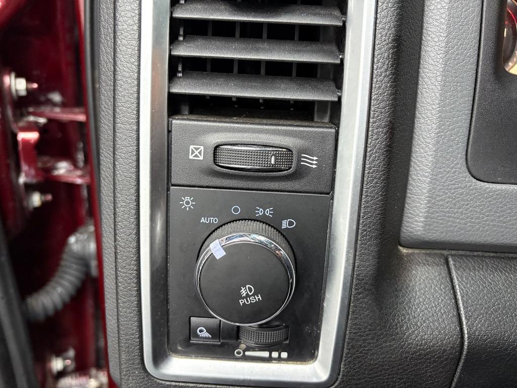 2017 Ram 1500 - $26,995