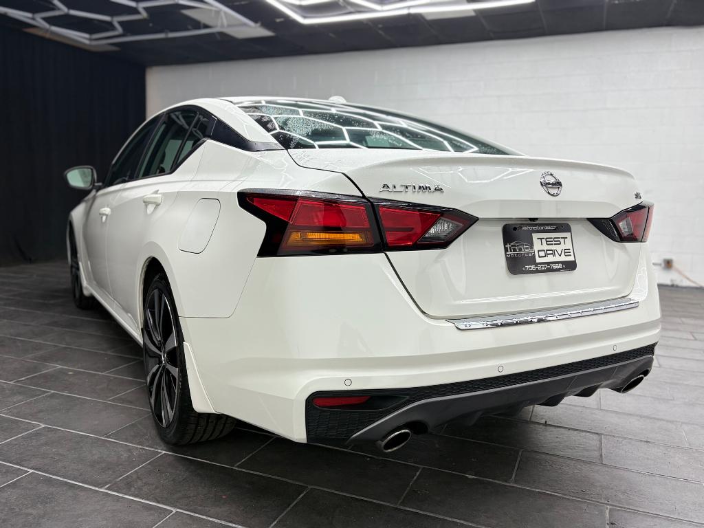 2021 Nissan Altima - $15,995