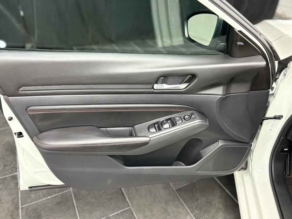 2021 Nissan Altima - $15,995