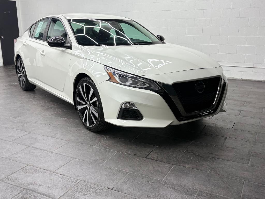 2021 Nissan Altima - $15,995