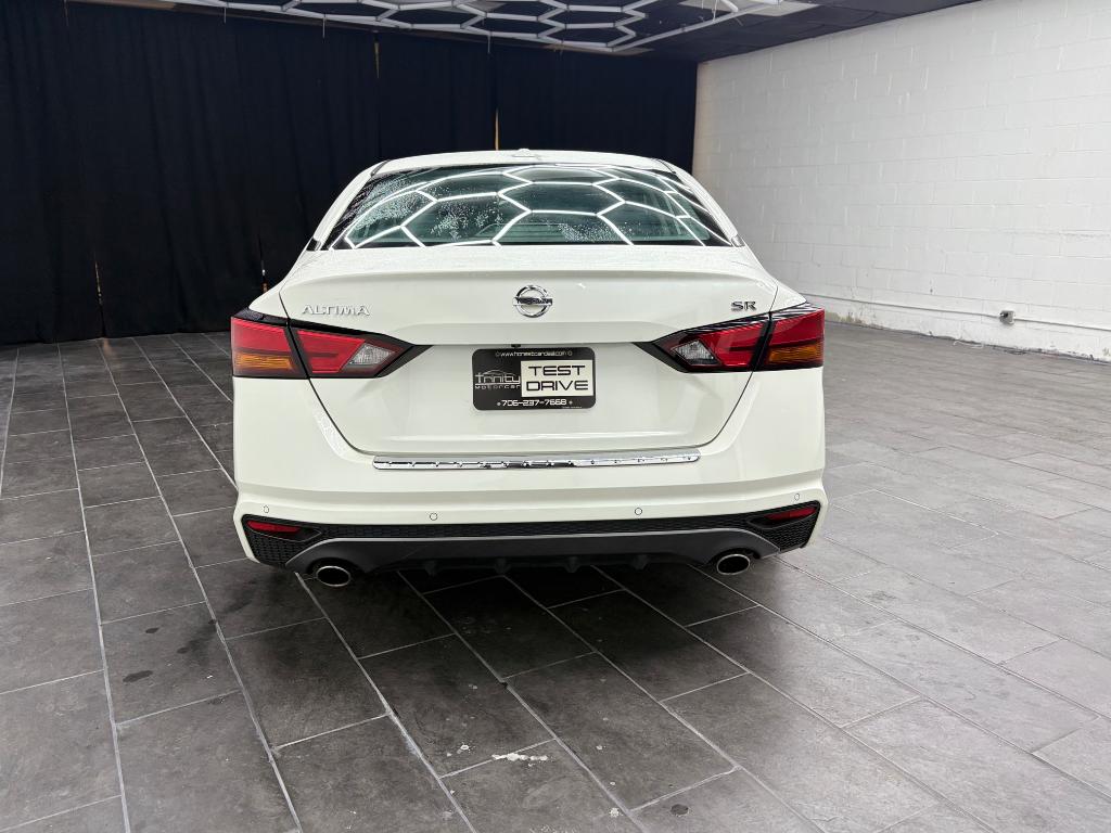 2021 Nissan Altima - $15,995