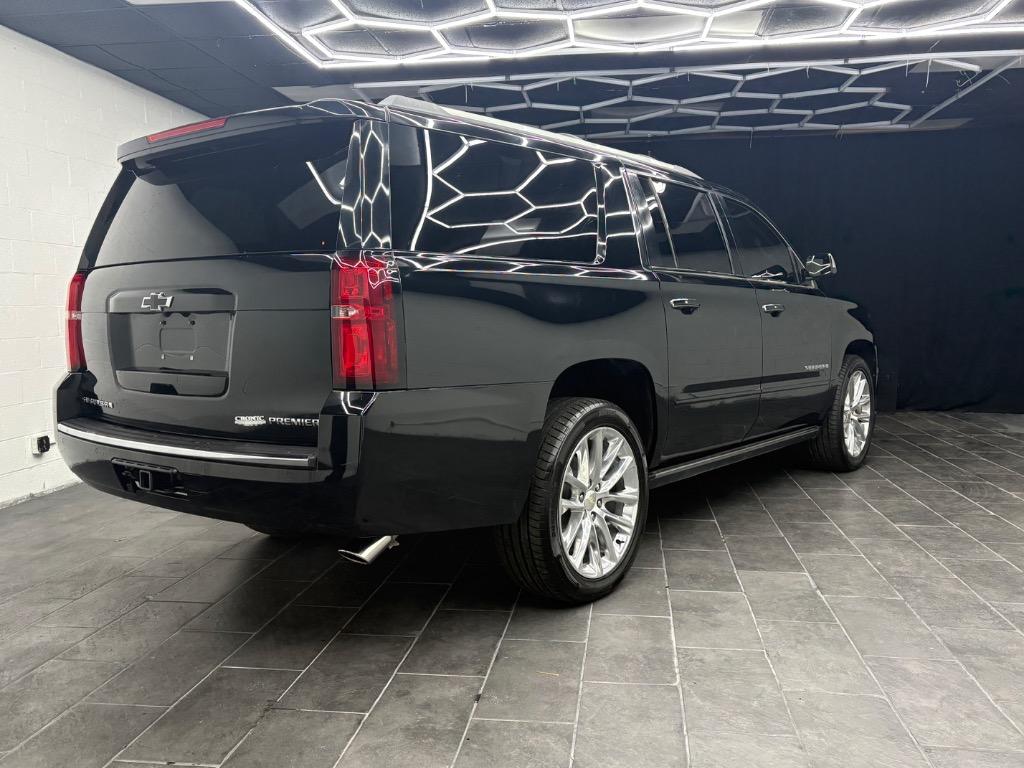 2019 Chevrolet Suburban - $25,995