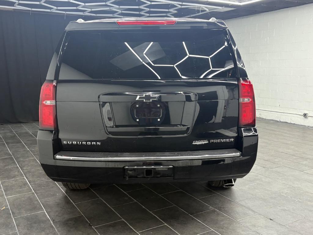 2019 Chevrolet Suburban - $25,995