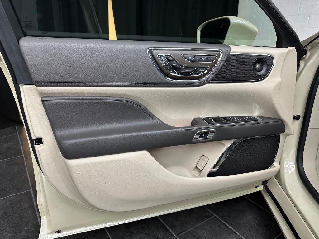 2018 Lincoln Continental - $20,995