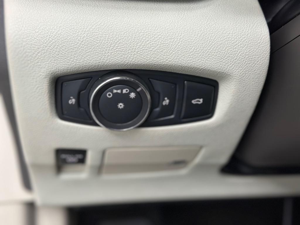 2018 Lincoln Continental - $20,995
