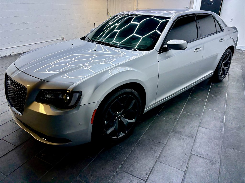 2021 Chrysler 300