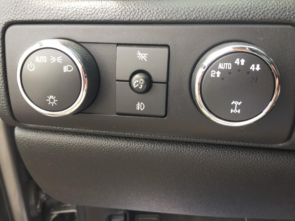 2008 Chevrolet Suburban LS 1500 photo