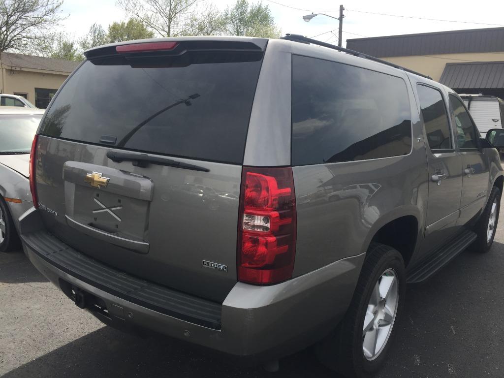 2008 Chevrolet Suburban LS 1500 photo