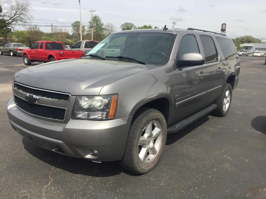 2008 Chevrolet Suburban LS 1500 photo