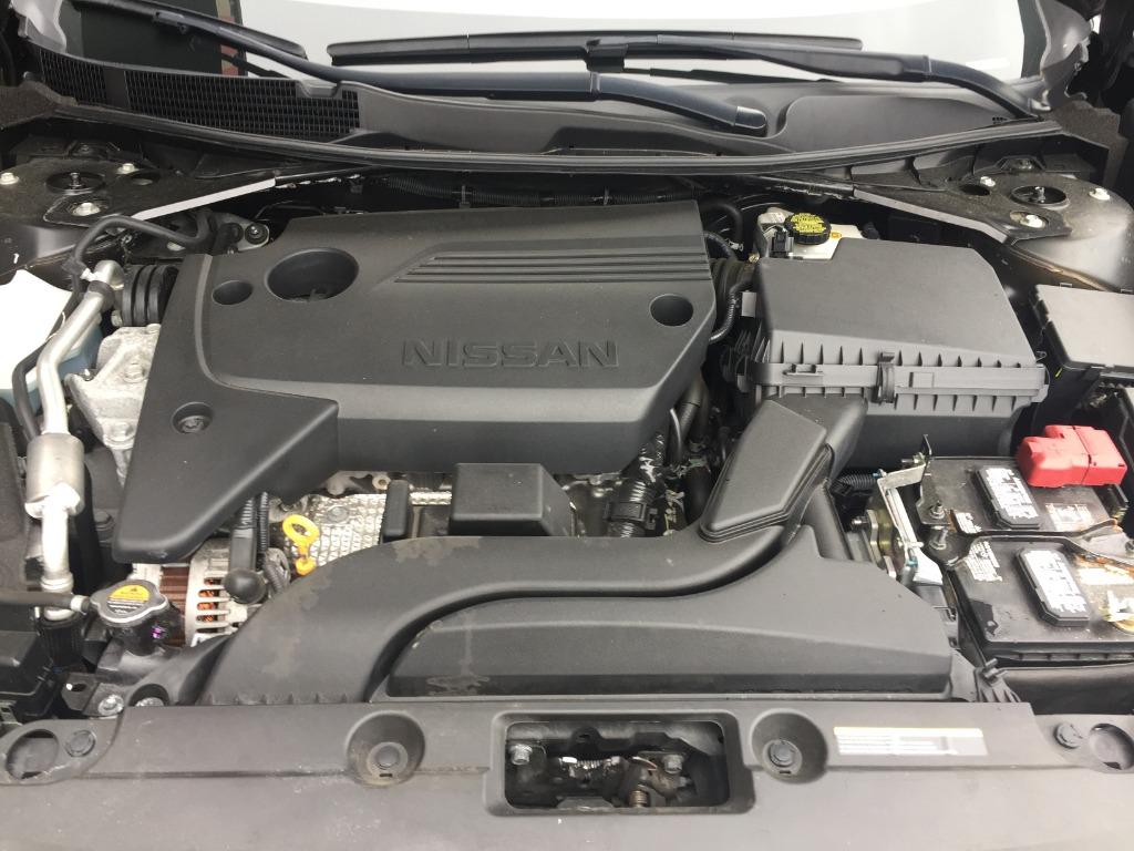 2017 Nissan Altima SV photo