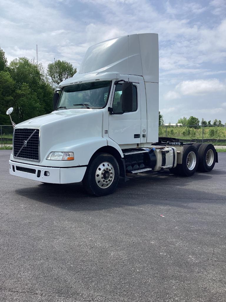2013 Volvo Vnm