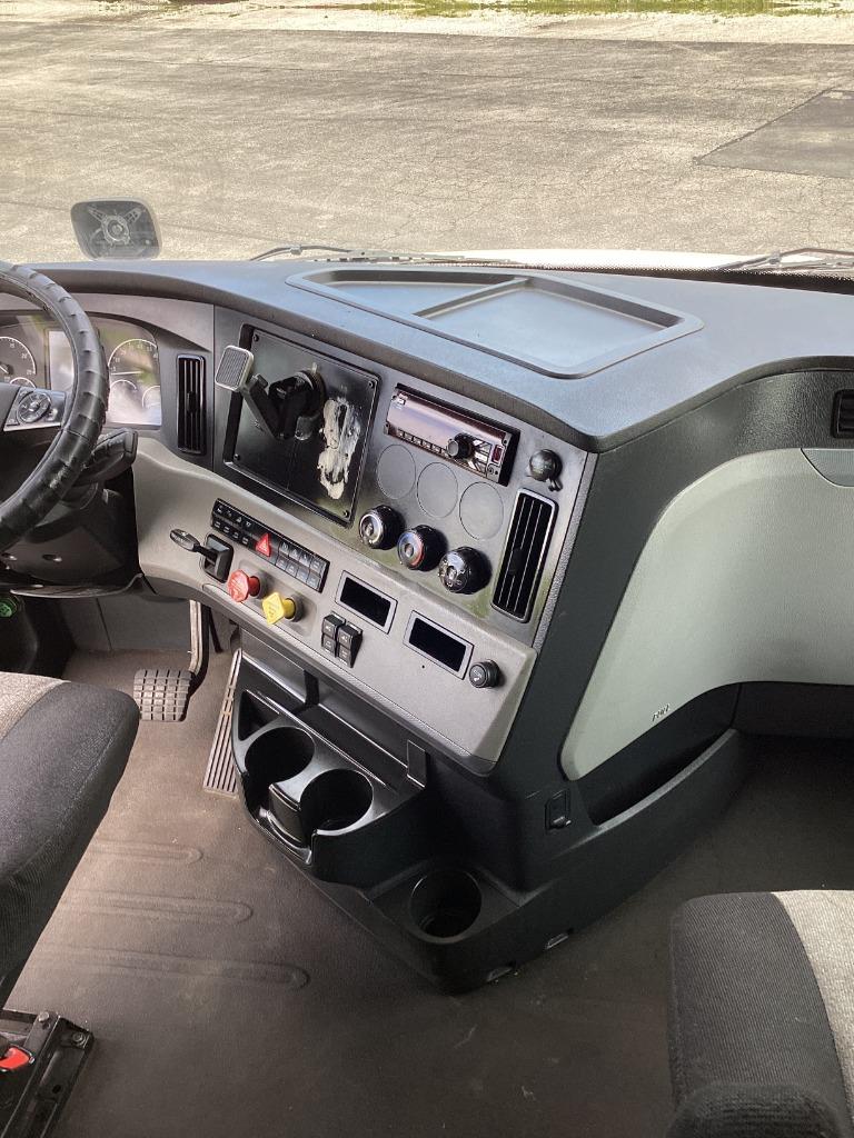 2020 Freightliner Cascadia