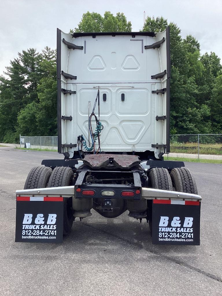 2020 Freightliner Cascadia
