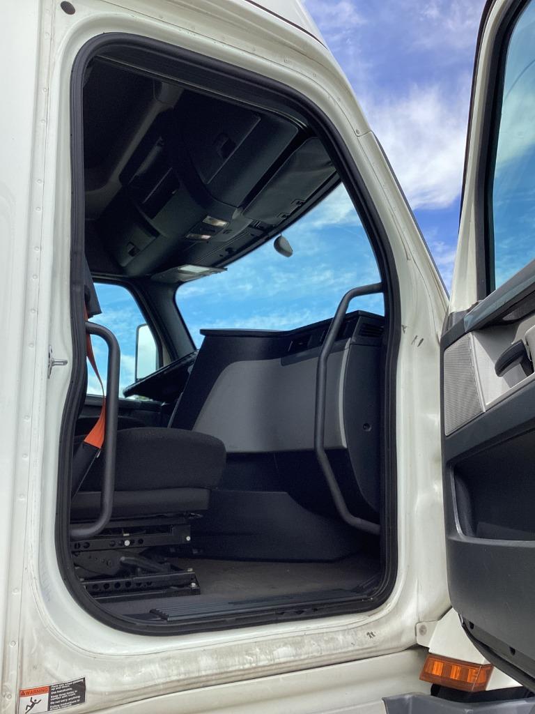 2020 Freightliner Cascadia