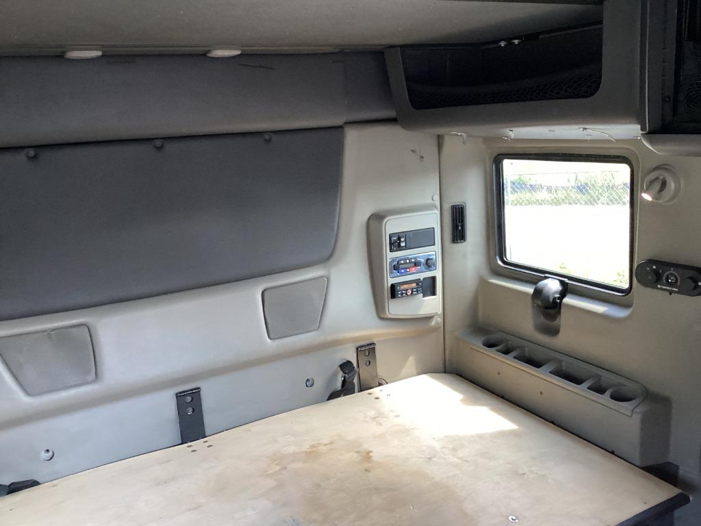 2020 International Lt625 - $29,000