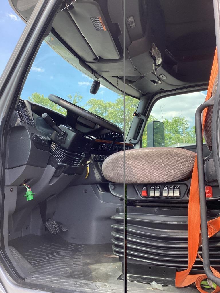 2020 International Lt625 - $29,000
