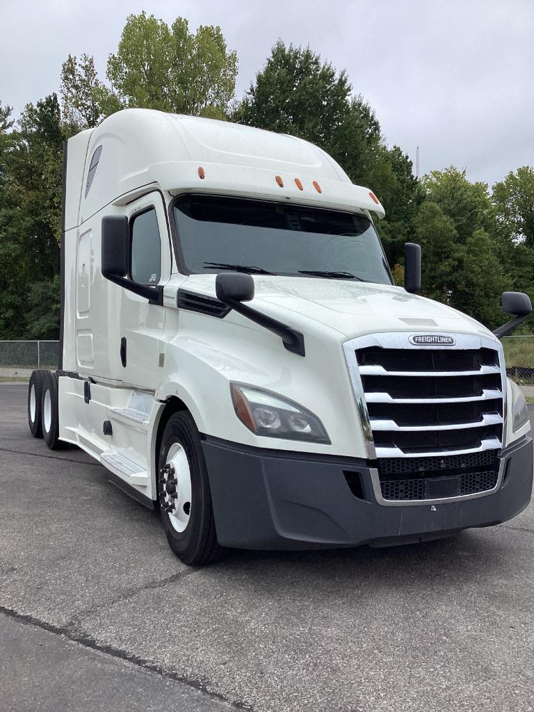 2018 Freightliner Cascadia - $29,000