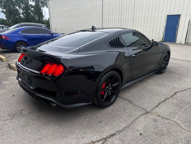 2020 Ford Mustang Eco photo