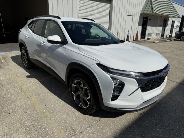 2025 Chevrolet Trax - $20,400