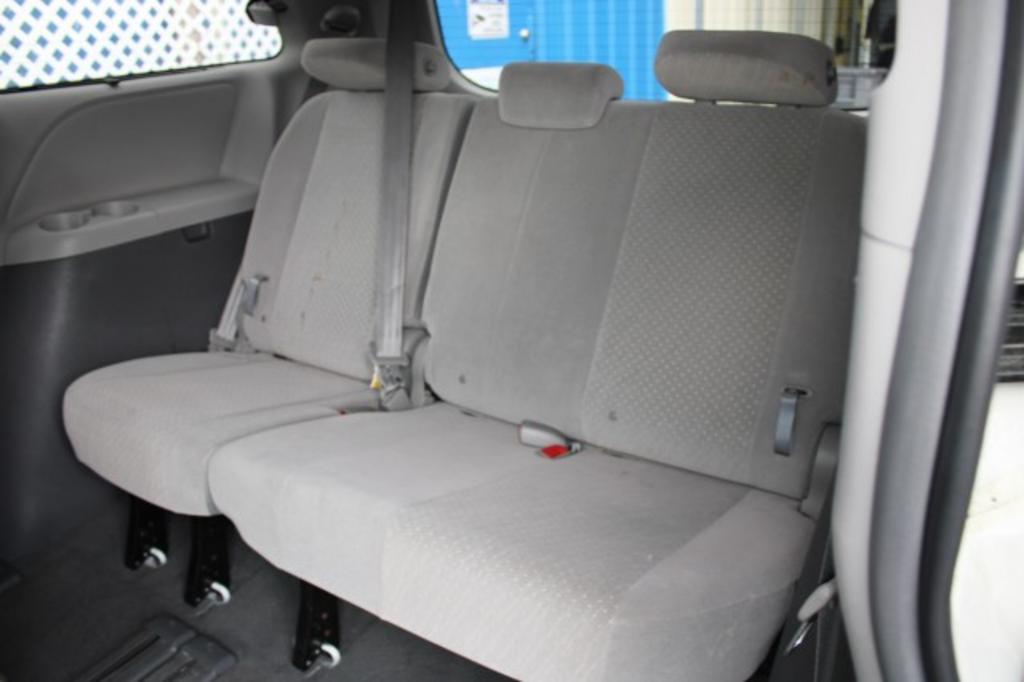 2019 Toyota Sienna - $25,988