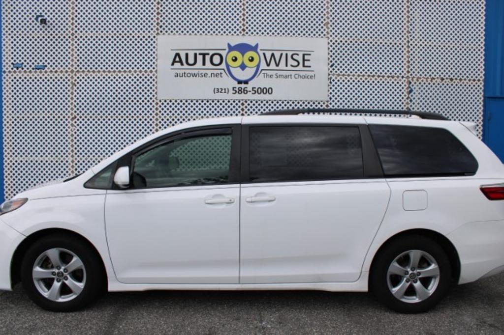 2019 Toyota Sienna - $25,988