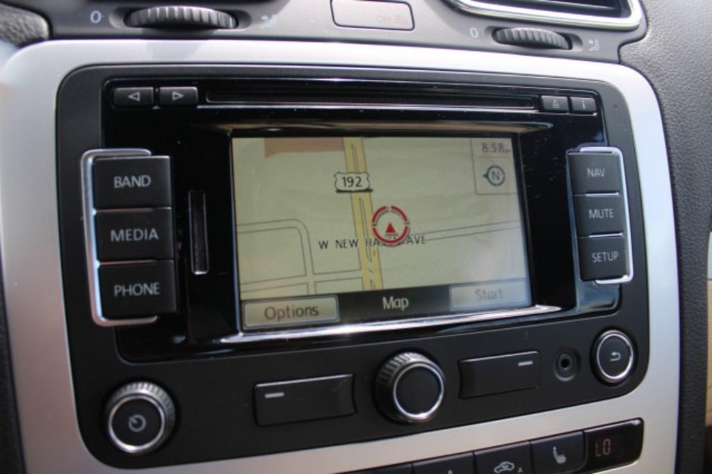 2015 Volkswagen Eos - $16,988