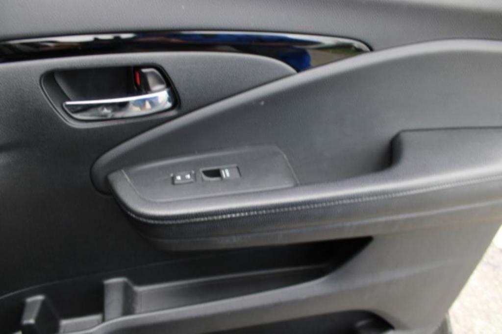 2017 Honda Pilot - $24,988