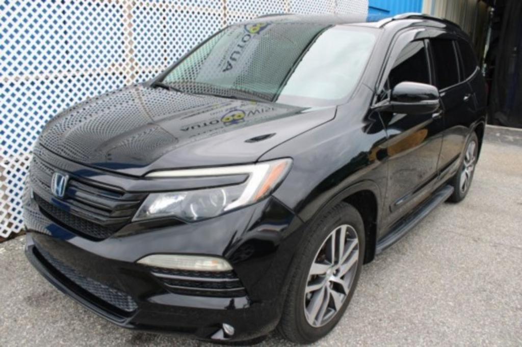 2017 Honda Pilot - $24,988