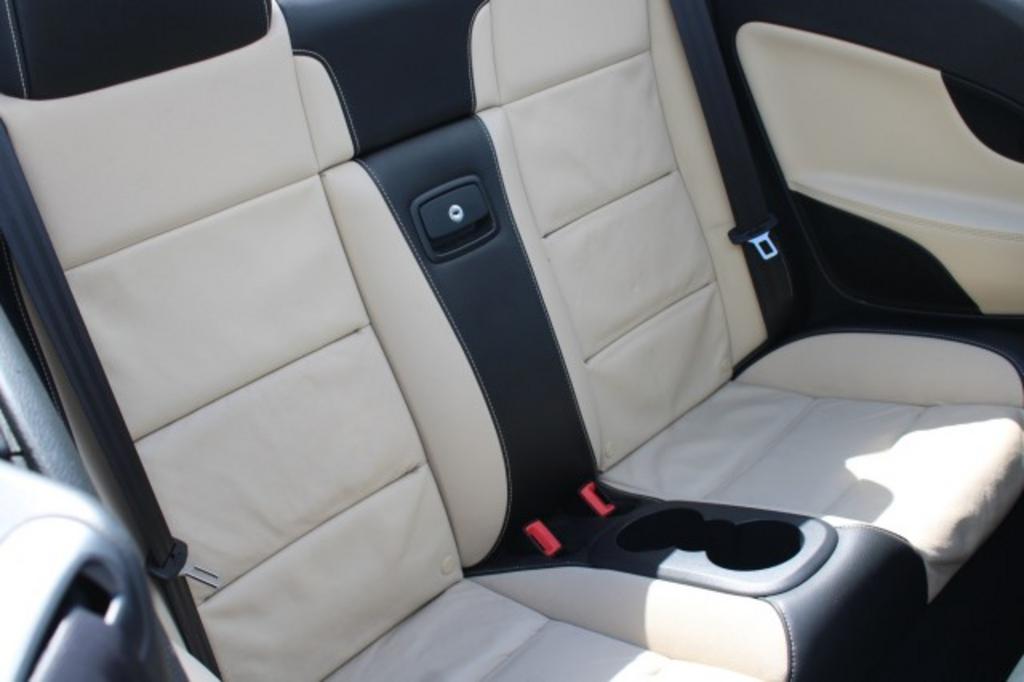 2015 Volkswagen Eos - $16,688