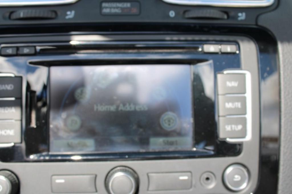 2015 Volkswagen Eos - $16,688