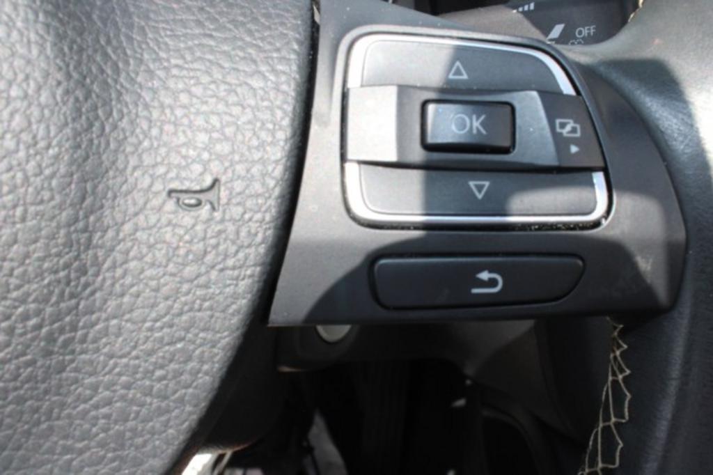 2015 Volkswagen Eos - $16,688