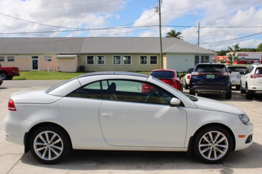 2015 Volkswagen Eos - $16,688