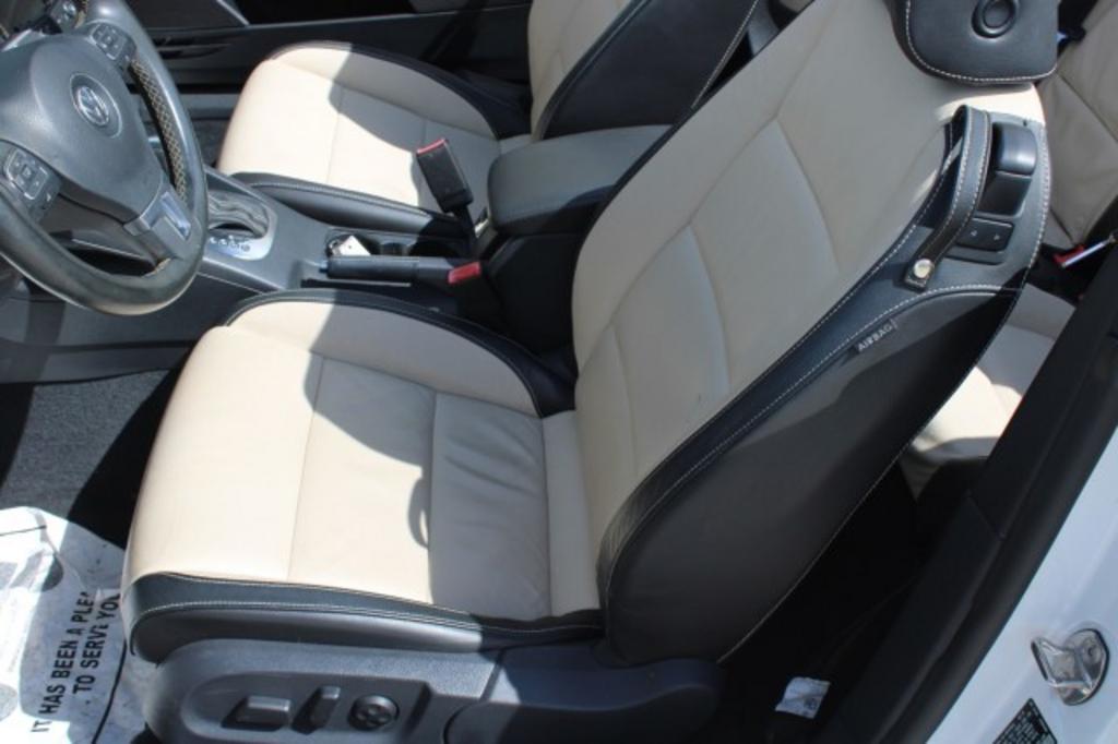 2015 Volkswagen Eos - $16,688