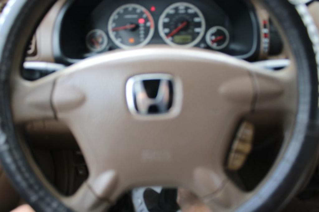 2004 Honda CR-V LX photo