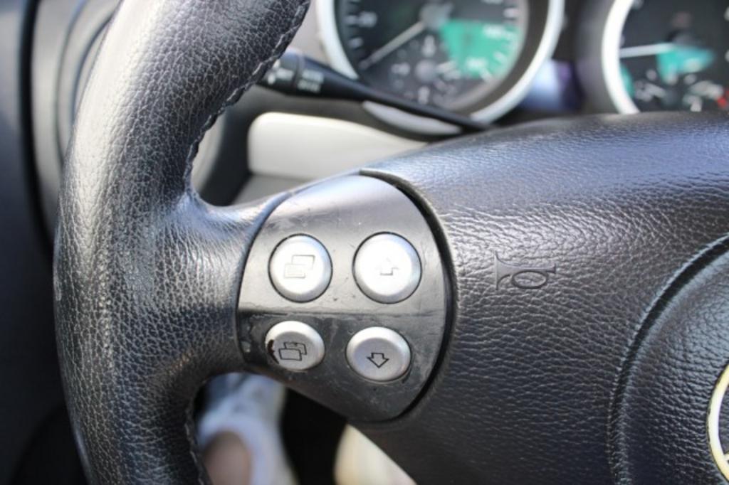 2005 Mercedes-Benz SLK-Class SLK350 photo