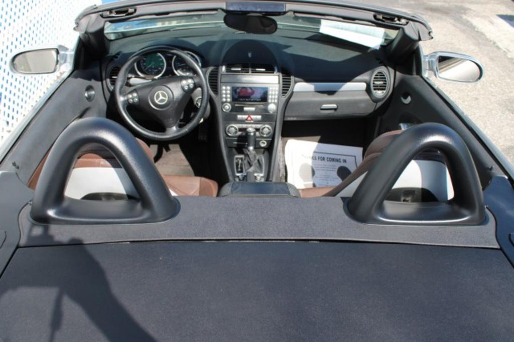 2005 Mercedes-Benz SLK-Class SLK350 photo