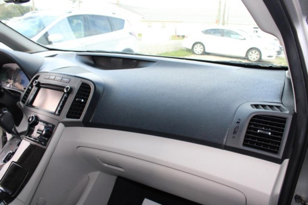 2013 Toyota Venza - $12,988