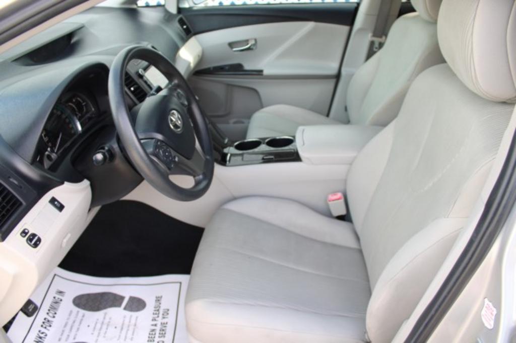 2013 Toyota Venza - $12,988