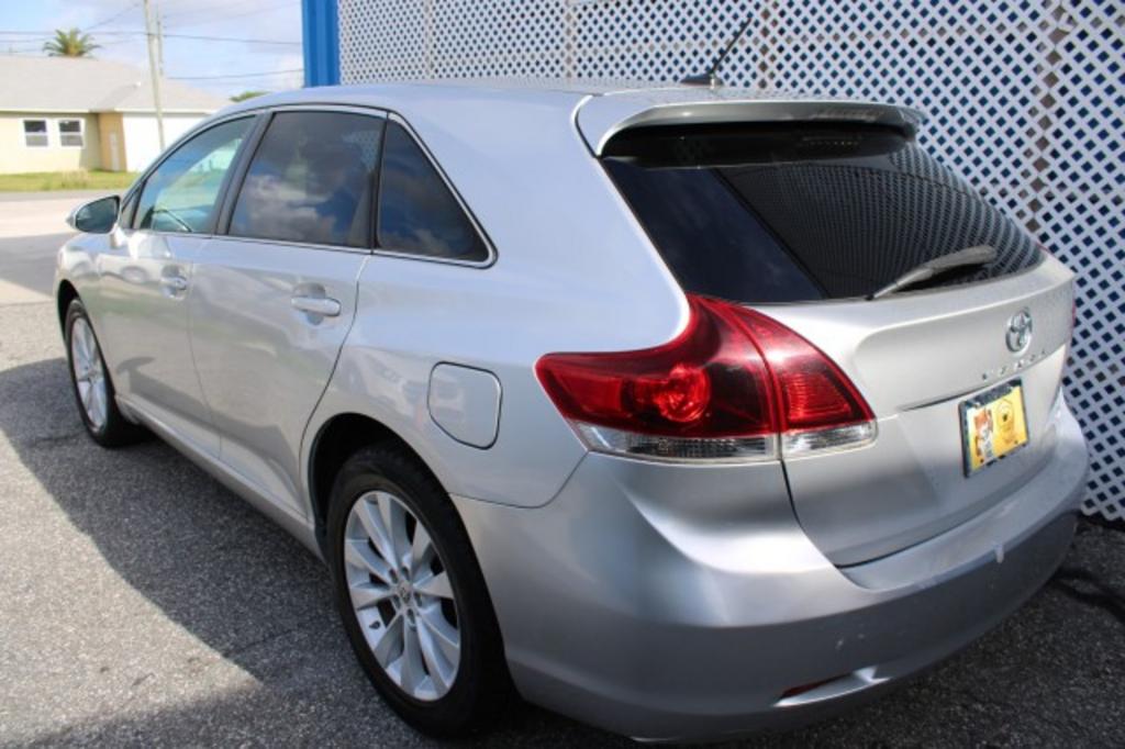 2013 Toyota Venza - $12,988