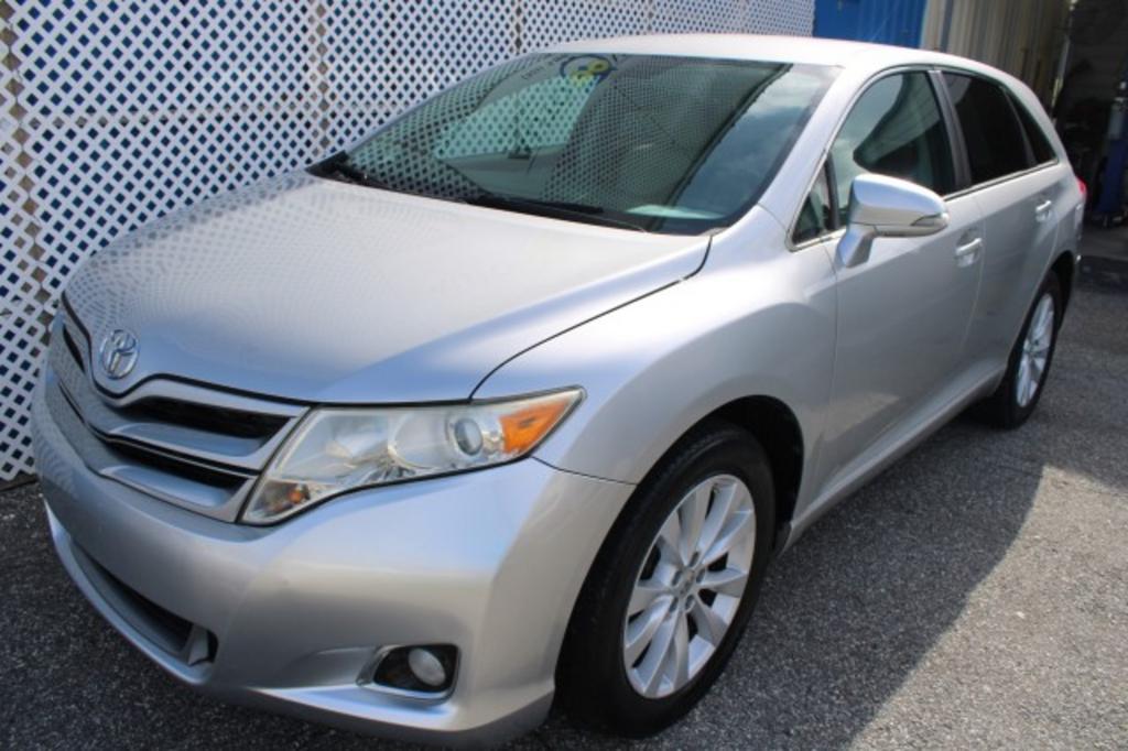 2013 Toyota Venza - $12,988
