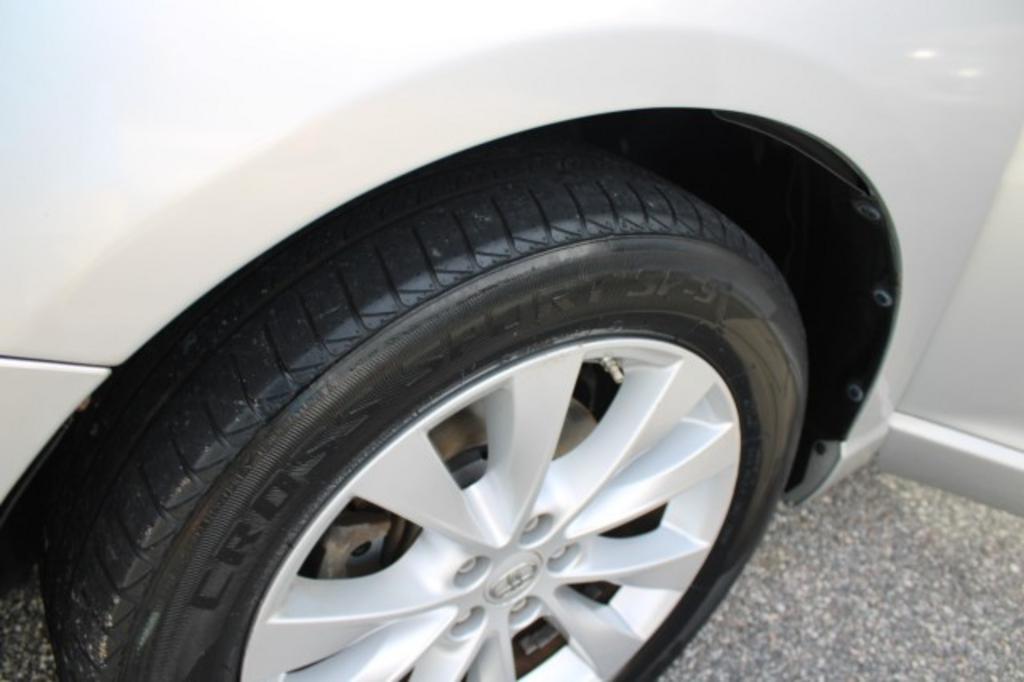 2013 Toyota Venza - $12,988