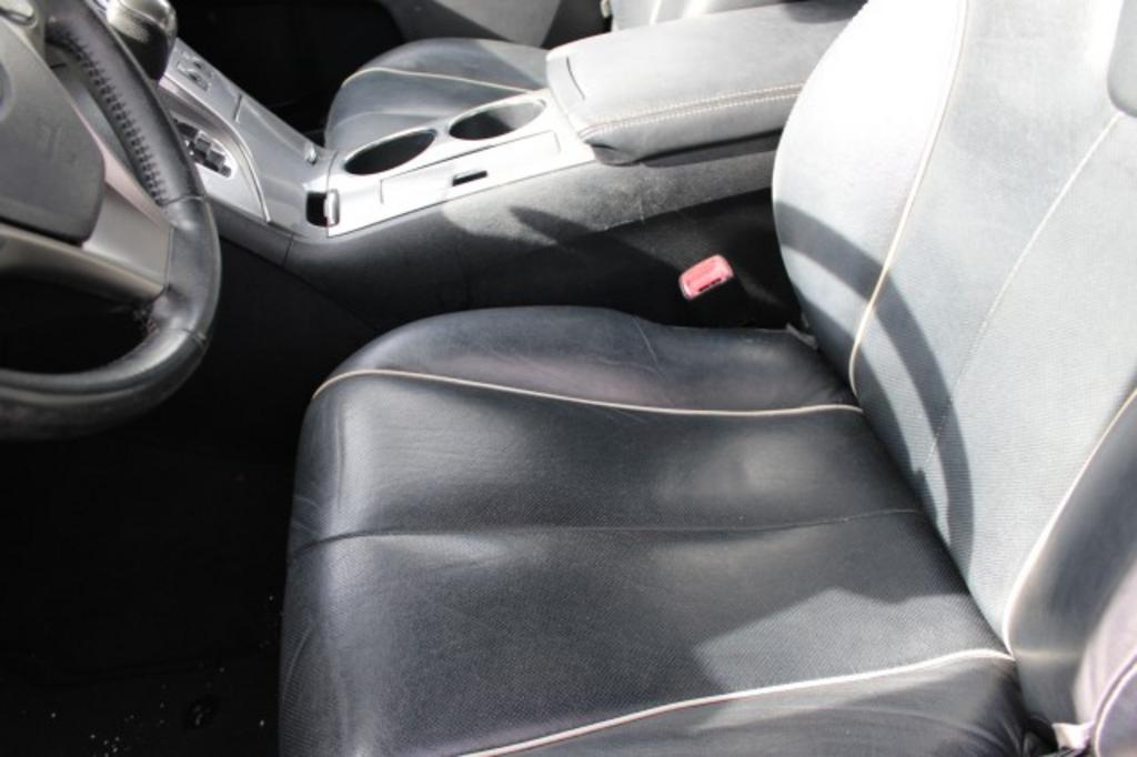 2014 Toyota Venza - $14,988