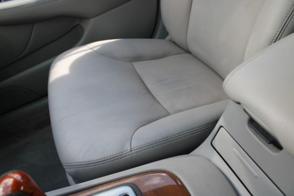 2005 Lexus ES - $7,850
