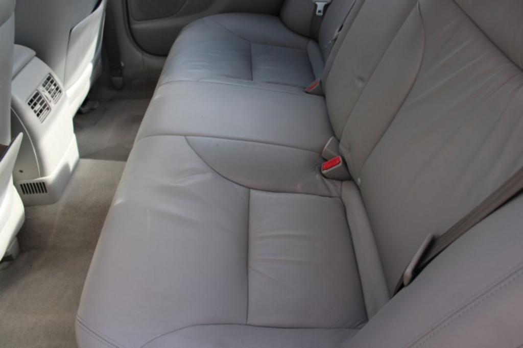 2005 Lexus ES - $7,850