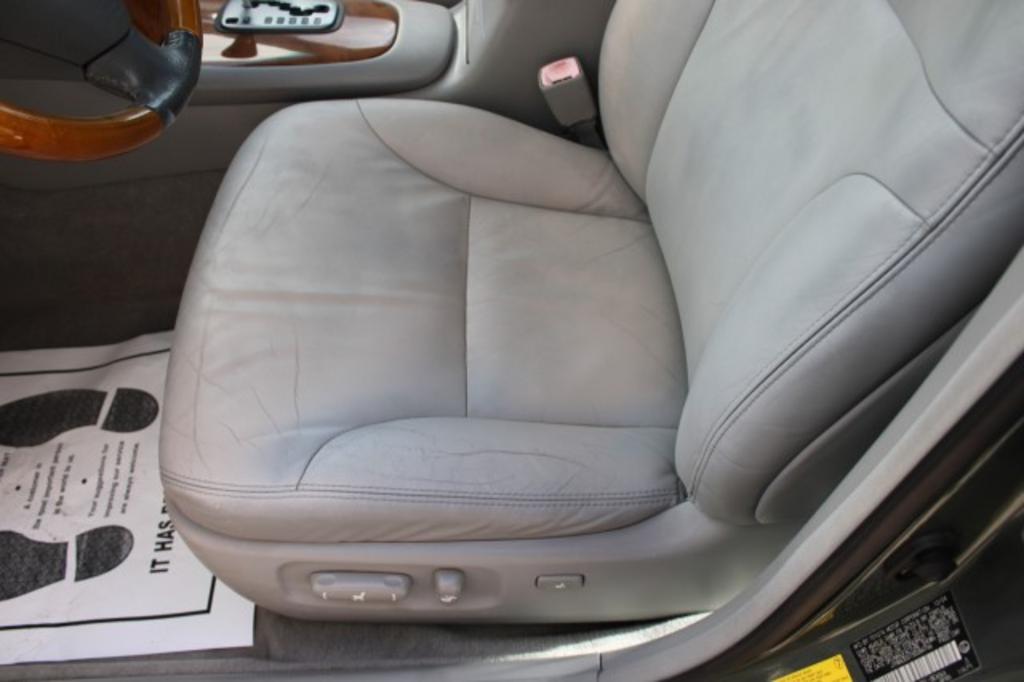 2005 Lexus ES - $7,850