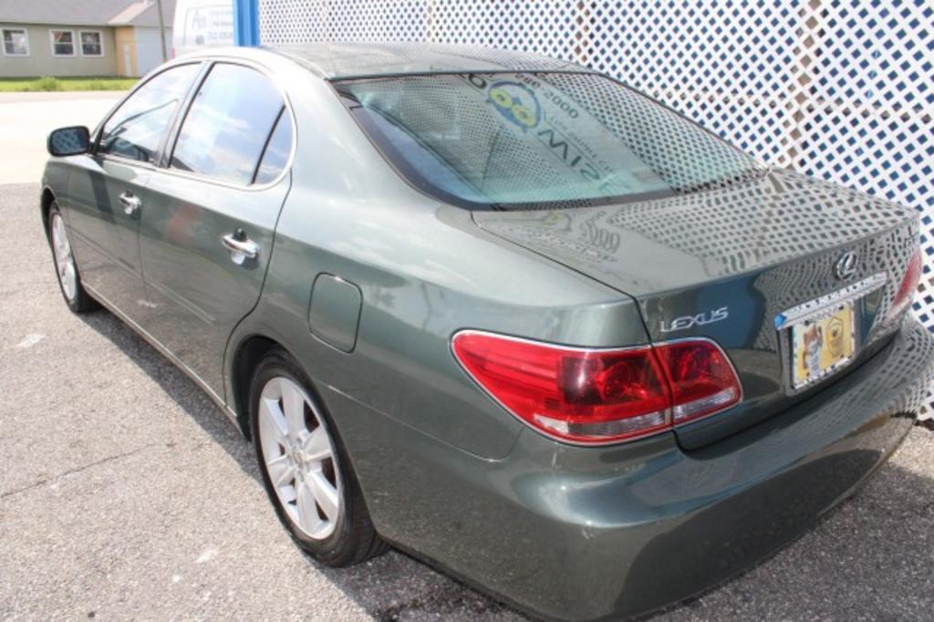 2005 Lexus ES - $7,850