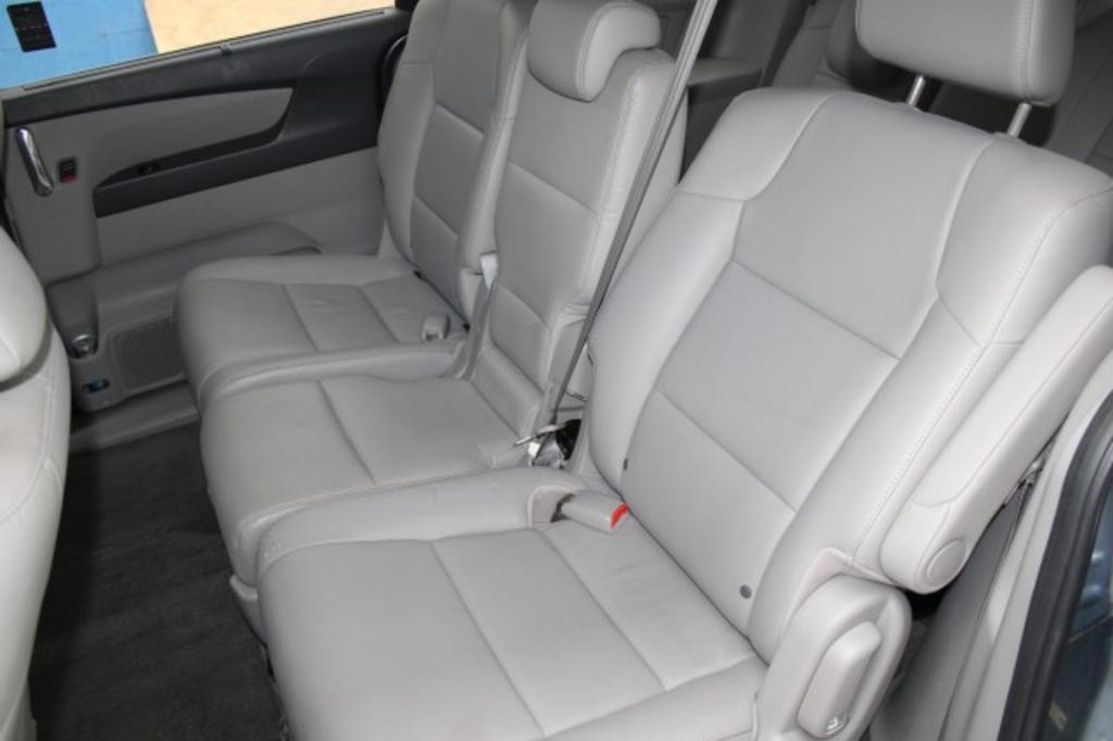 2014 Honda Odyssey - $15,988