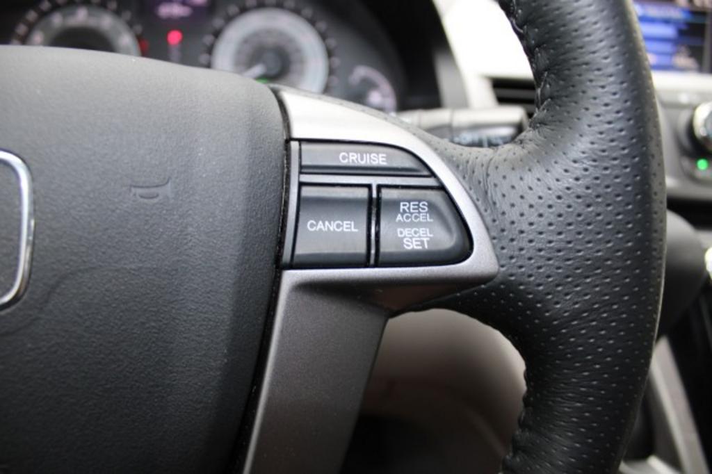 2014 Honda Odyssey - $15,988