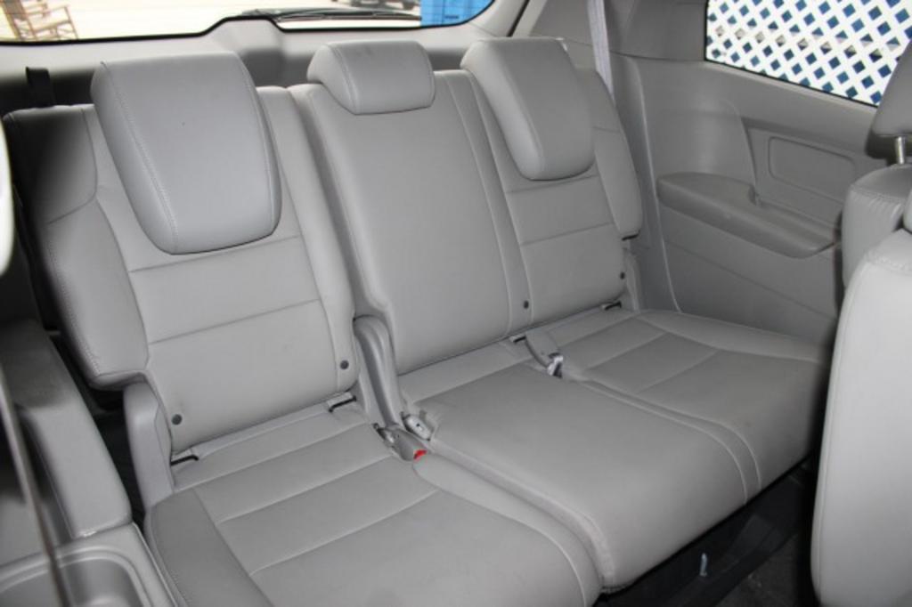 2014 Honda Odyssey - $15,988